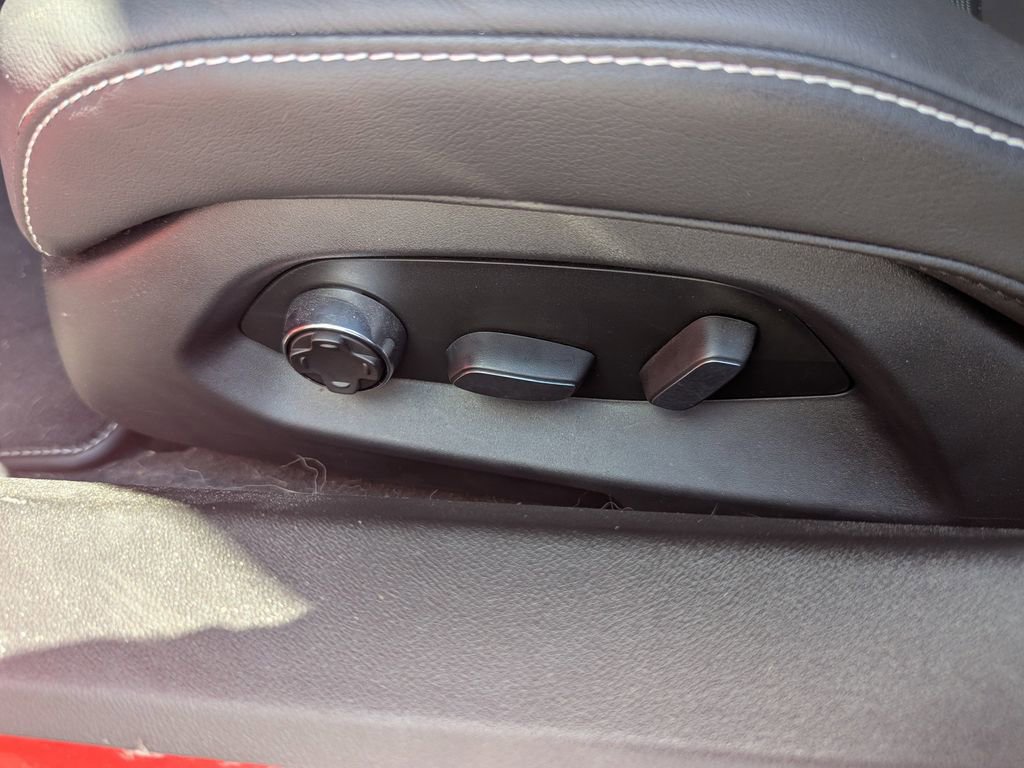 Used 2024 Chevrolet Corvette Stingray Preferred Cpe w/ 2LT image 17