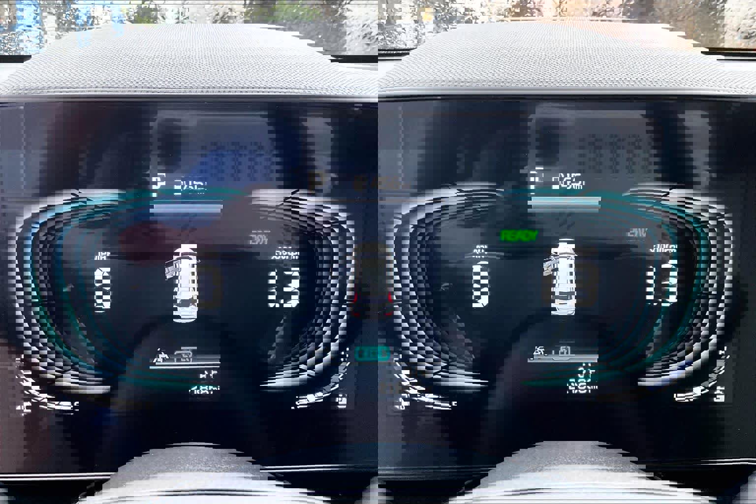 Used 2023 Kia Niro EX image 29