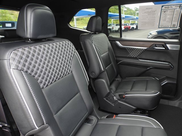 Used 2025 GMC Acadia Denali w/ Super Cruise Package image 59