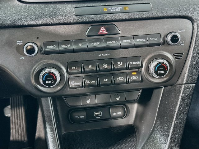 Used 2021 Kia Sportage LX w/ LX AWD Popular Package image 21