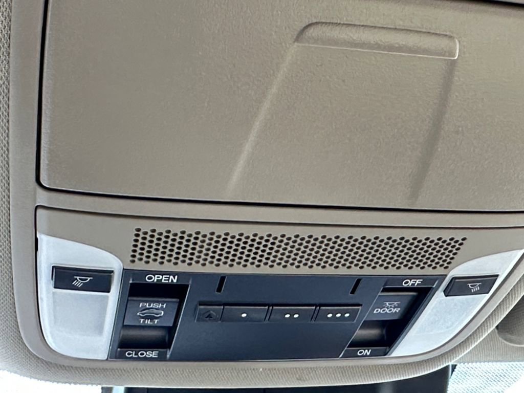 Used 2020 Acura MDX SH-AWD image 20