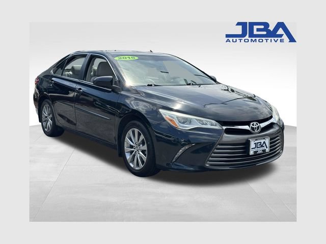 Used 2015 Toyota Camry XLE FWD image 1