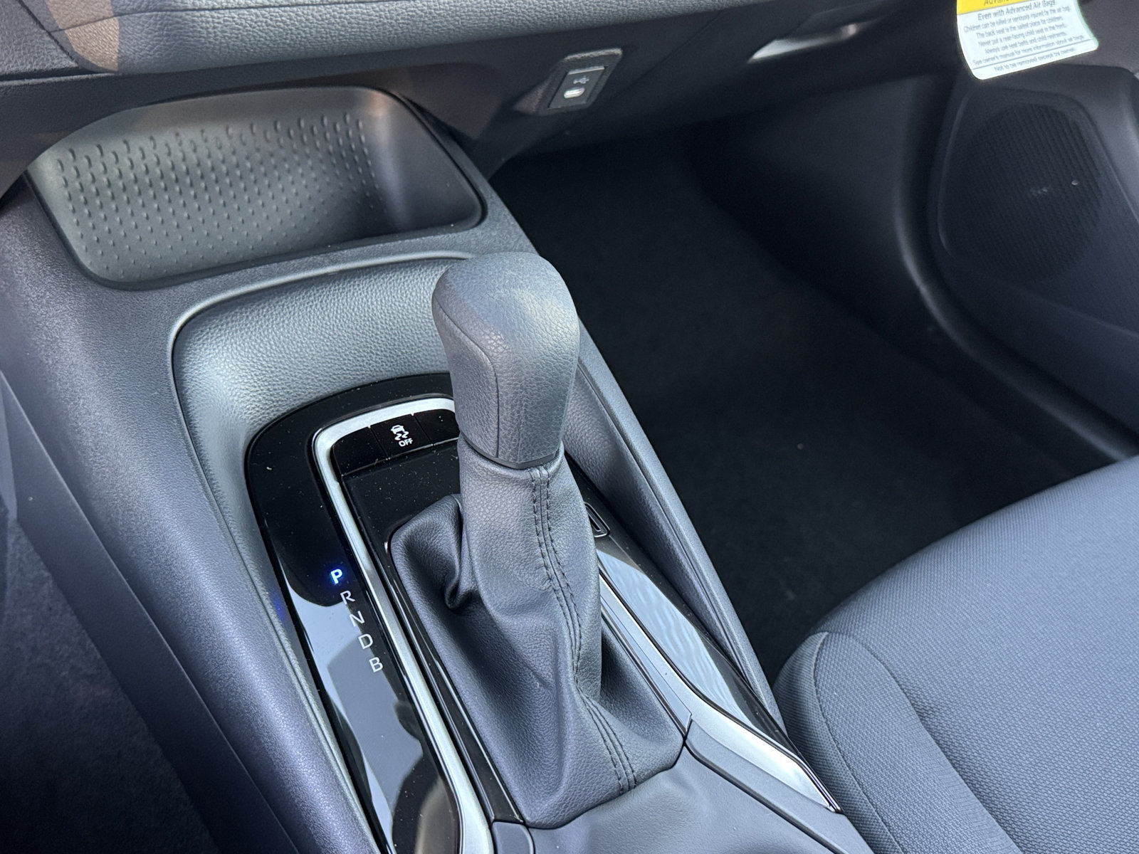 New 2027 Toyota Corolla LE FWD image 19