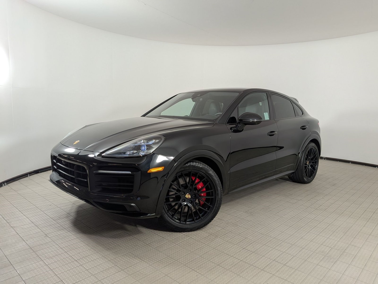 Certified 2023 Porsche Cayenne GTS AWD/4WD image 1