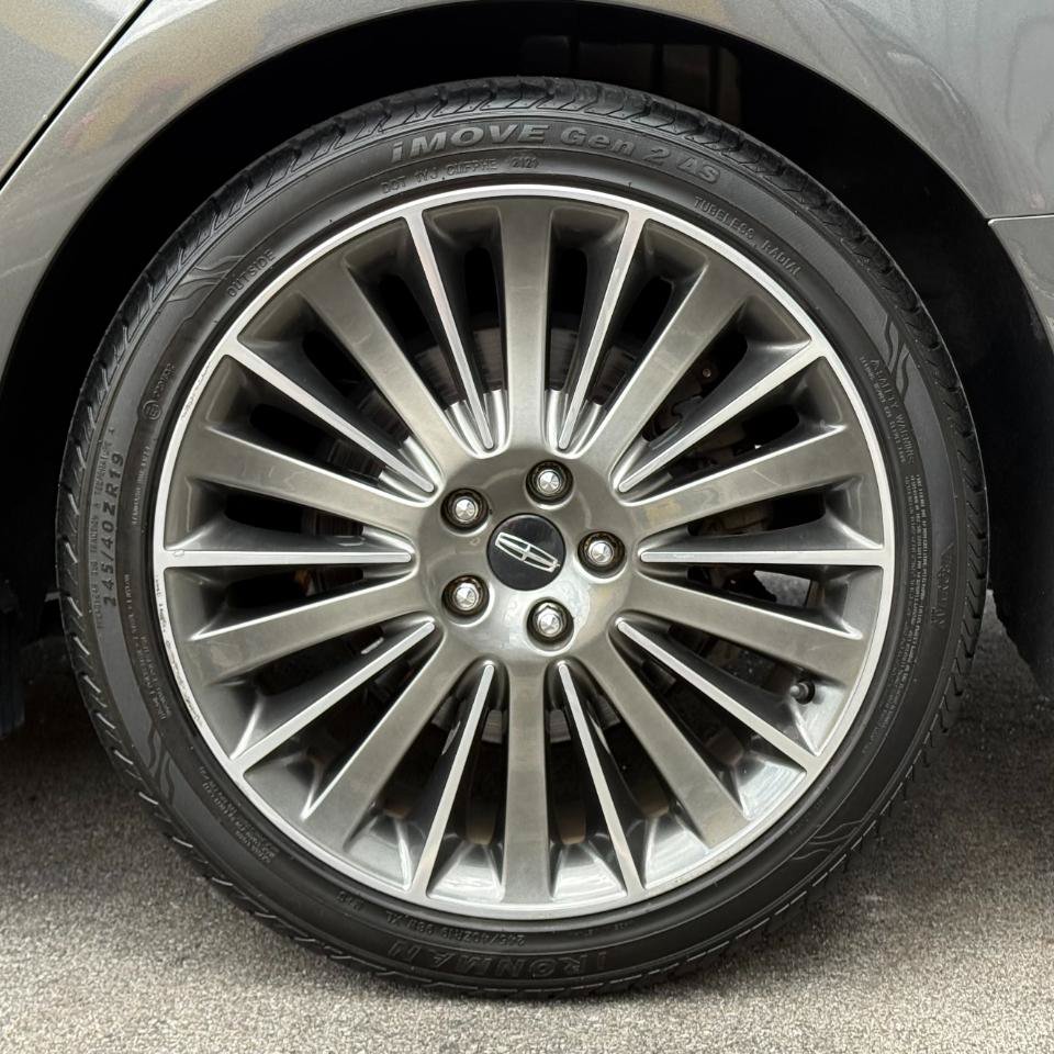 Used 2016 Lincoln MKZ Reserve w/ Equipment Group 300A Reserve AWD/4WD image 22