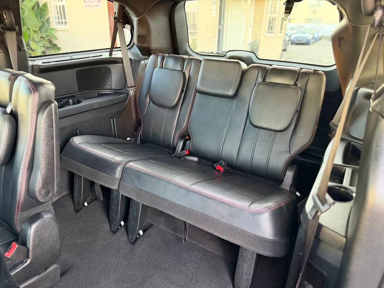 Used 2017 Dodge Grand Caravan GT image 23