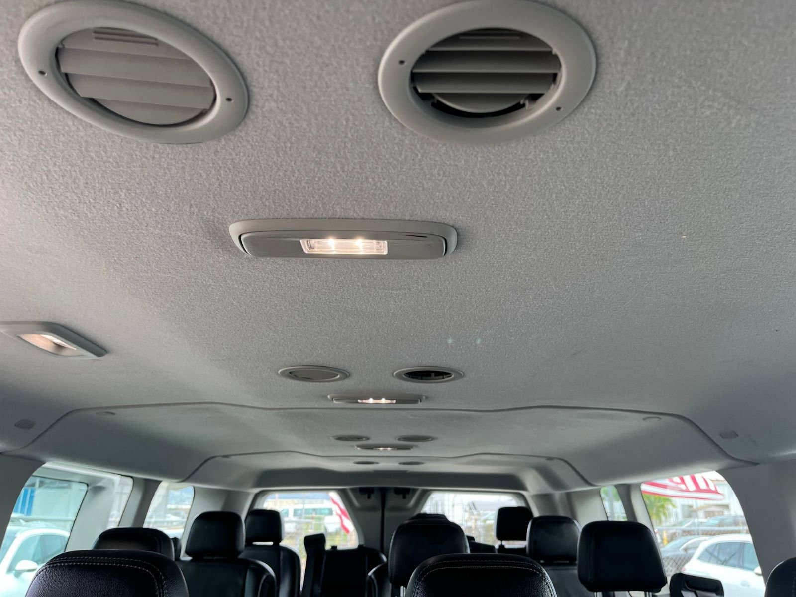 Used 2023 Ford Transit 350 XLT image 24