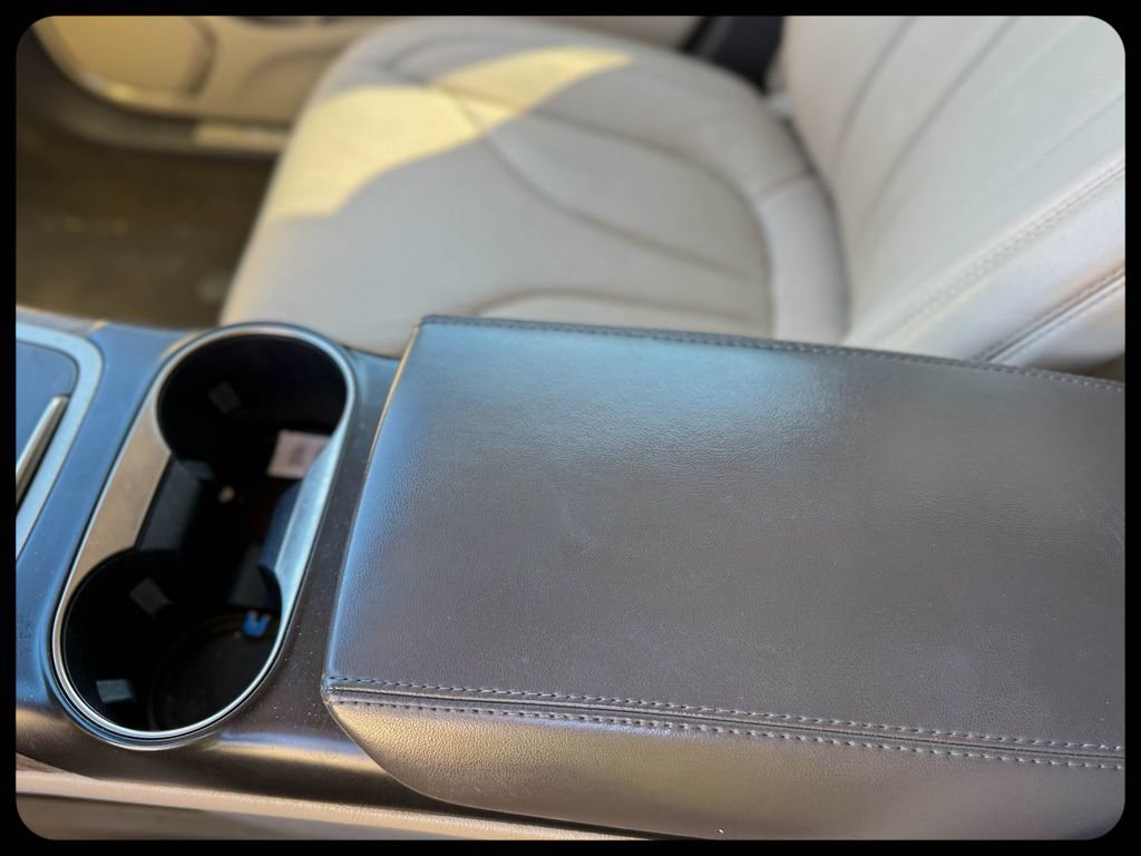 Used 2017 Lincoln MKX Reserve image 26