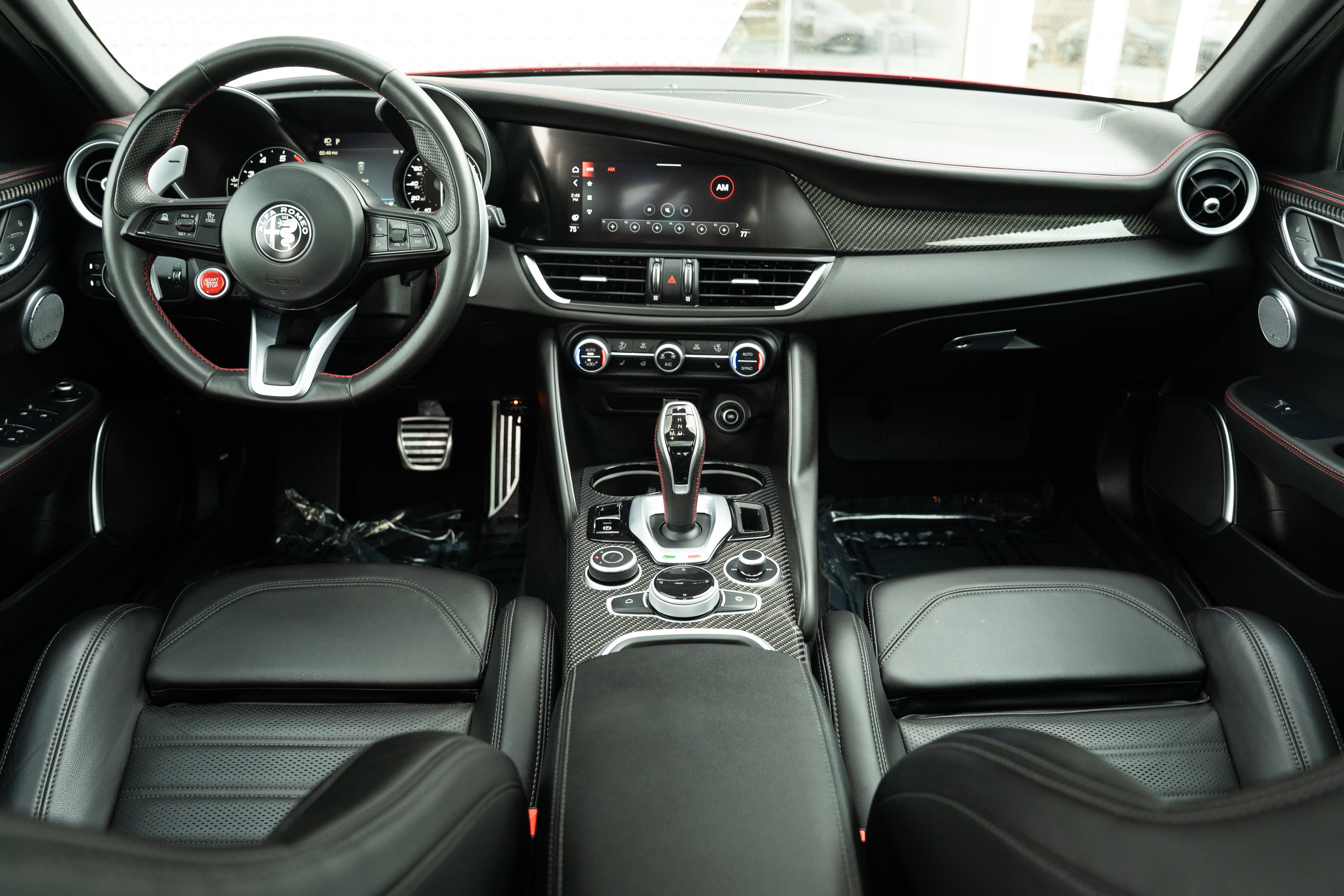 Used 2023 Alfa Romeo Giulia Estrema image 8