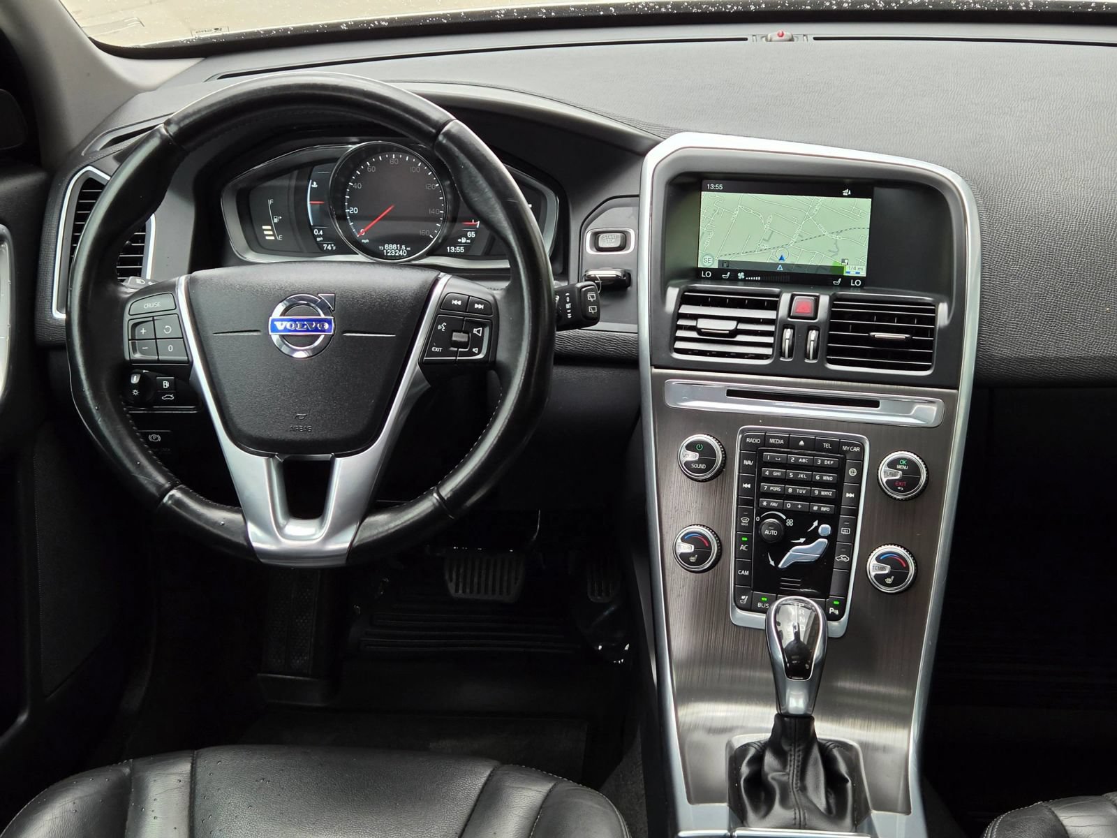 Used 2015 Volvo XC60 T5 AWD/4WD image 24