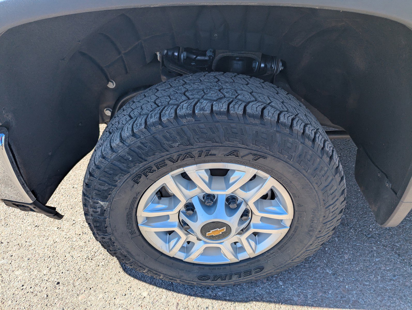 Certified 2025 Chevrolet Silverado 2500 LT w/ Safety Package image 8