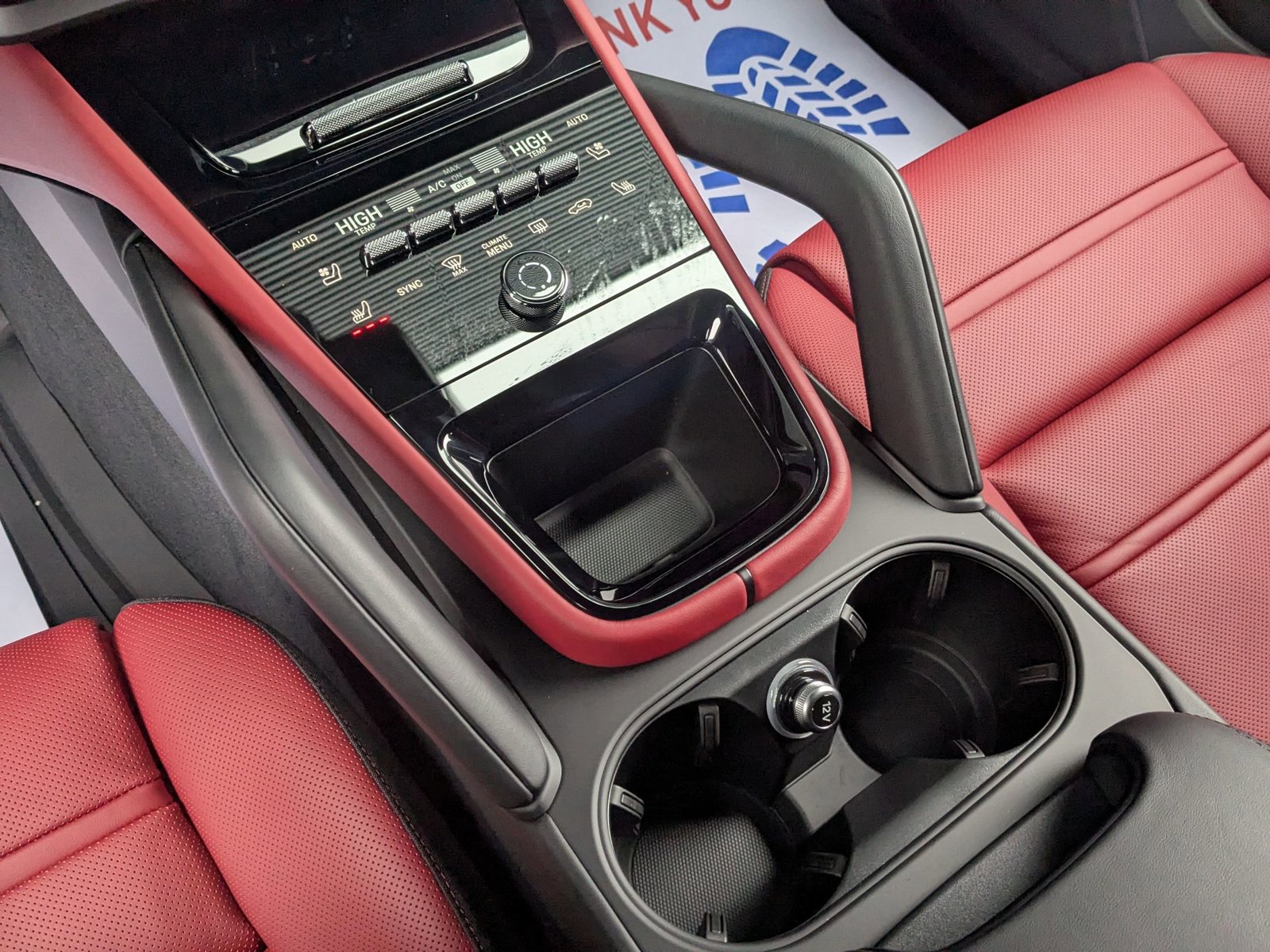 New 2026 Porsche Cayenne image 21