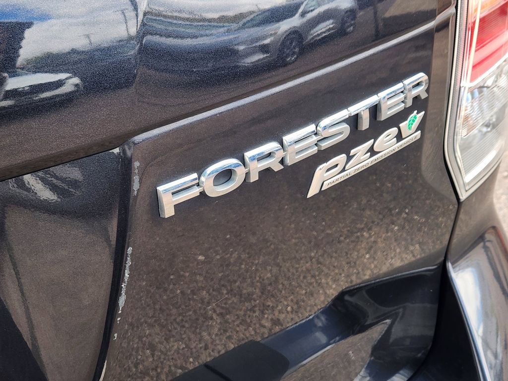 Used 2017 Subaru Forester 2.5i Limited image 31
