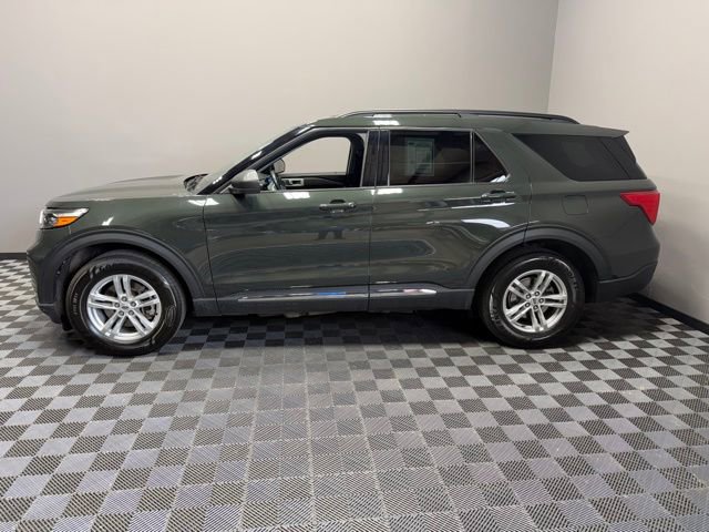 Used 2022 Ford Explorer XLT w/ Equipment Group 202A AWD/4WD image 6