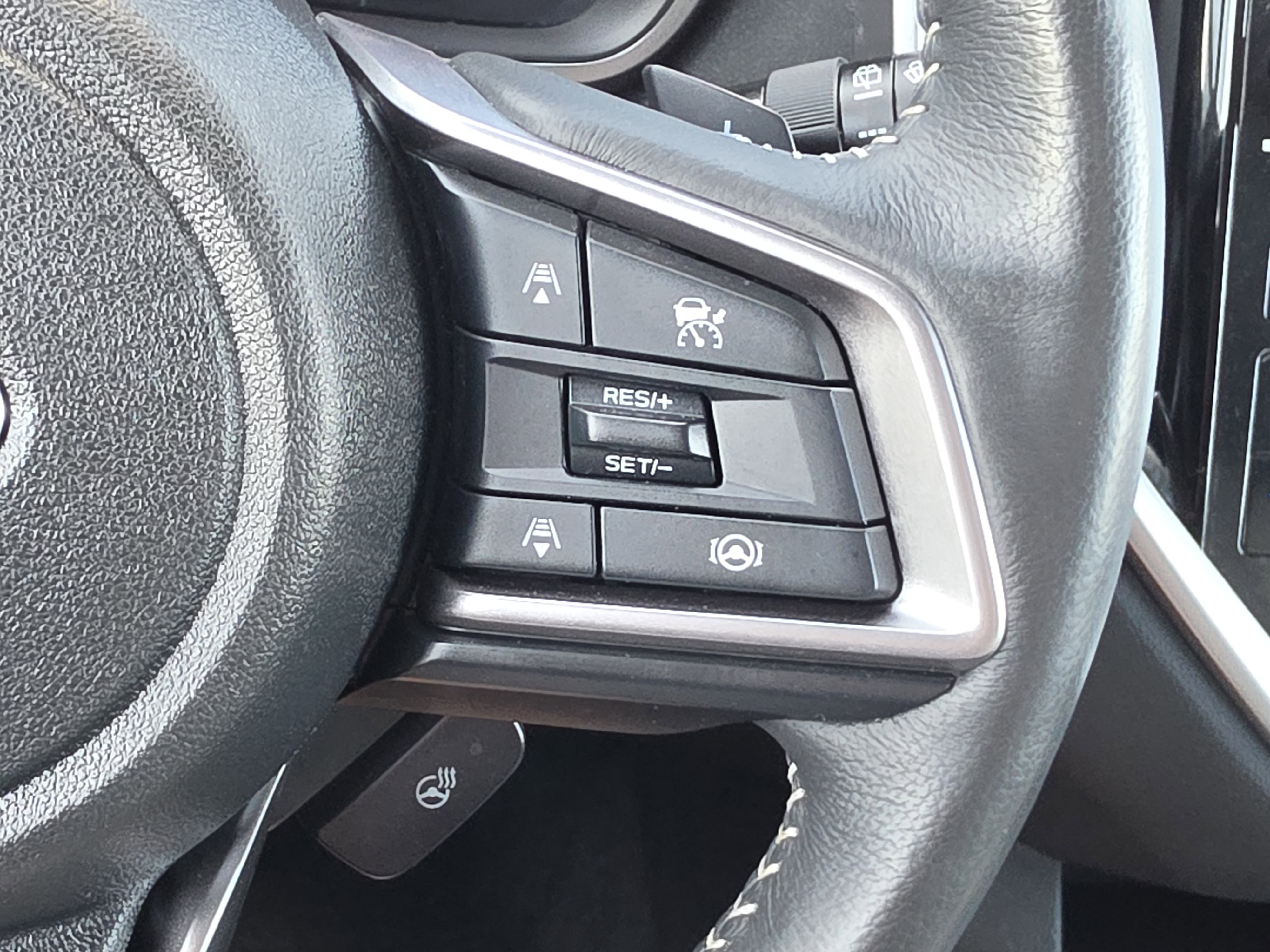 Used 2023 Subaru Ascent Limited w/ Technology Package image 19