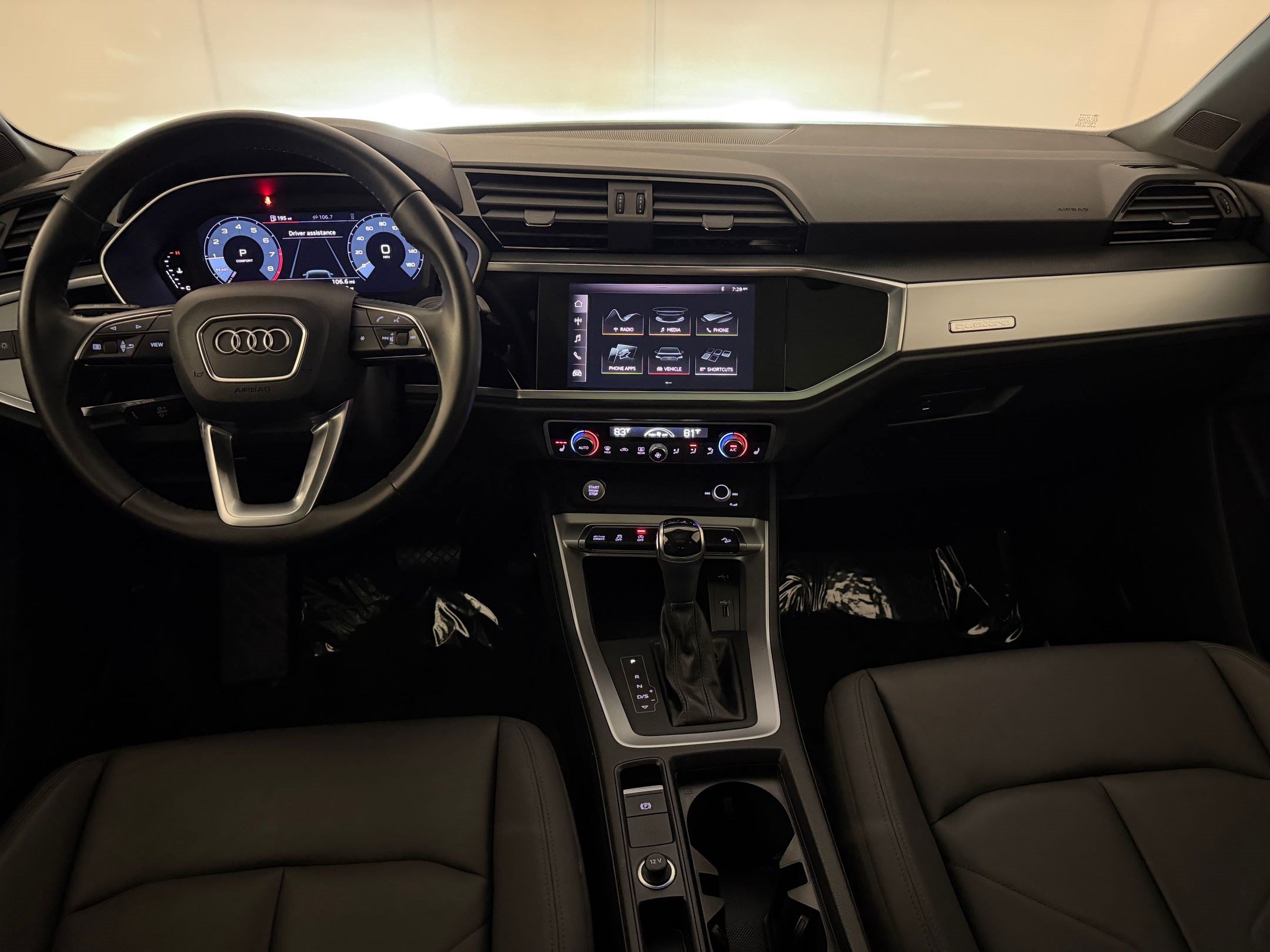 Used 2020 Audi Q3 2.0T Premium w/ Convenience Package AWD/4WD image 16