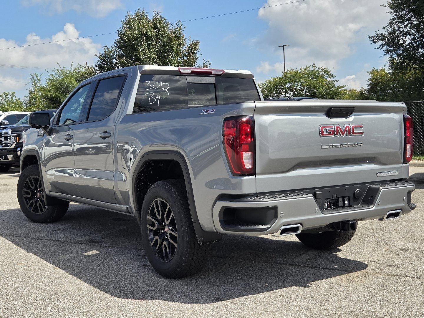New 2026 GMC Sierra 1500 Elevation w/ Elevation Premium Package AWD/4WD image 17
