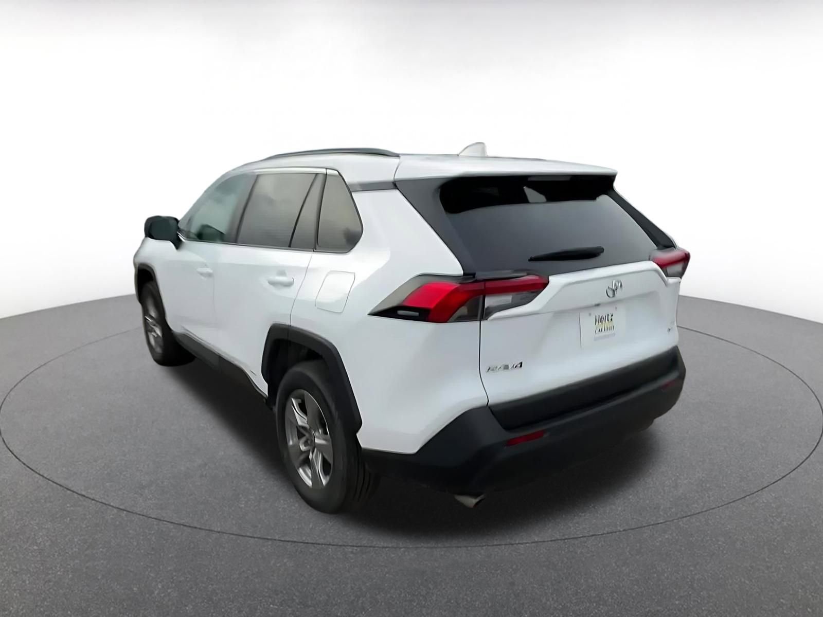 Used 2025 Toyota RAV4 LE image 11