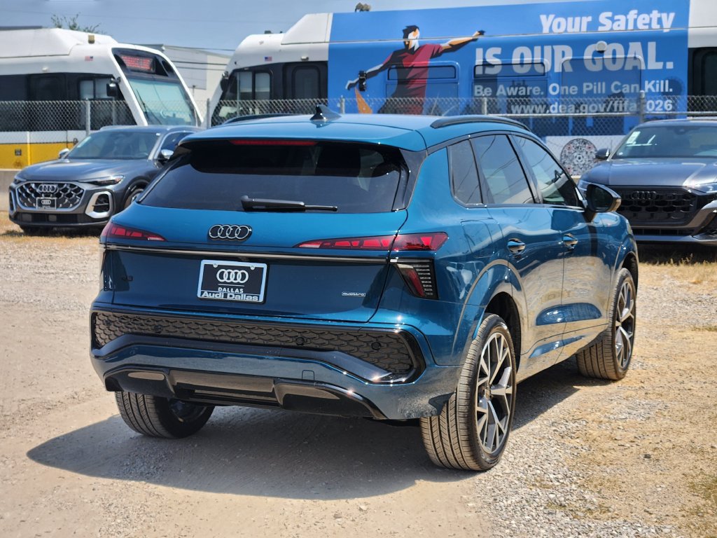 New 2026 Audi Q3 quattro 2.0T AWD/4WD image 11