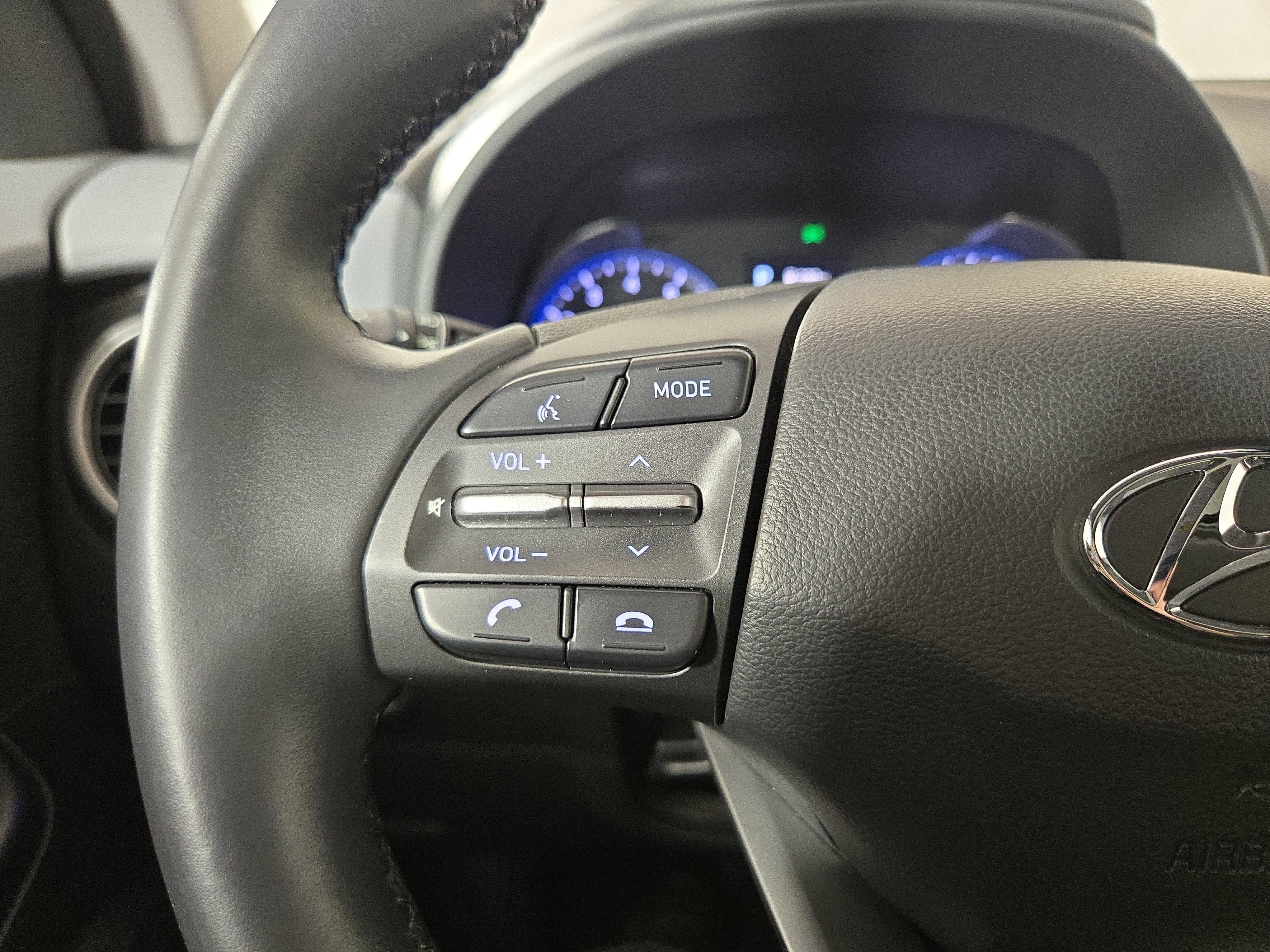Used 2020 Hyundai Kona SEL Plus AWD/4WD image 15
