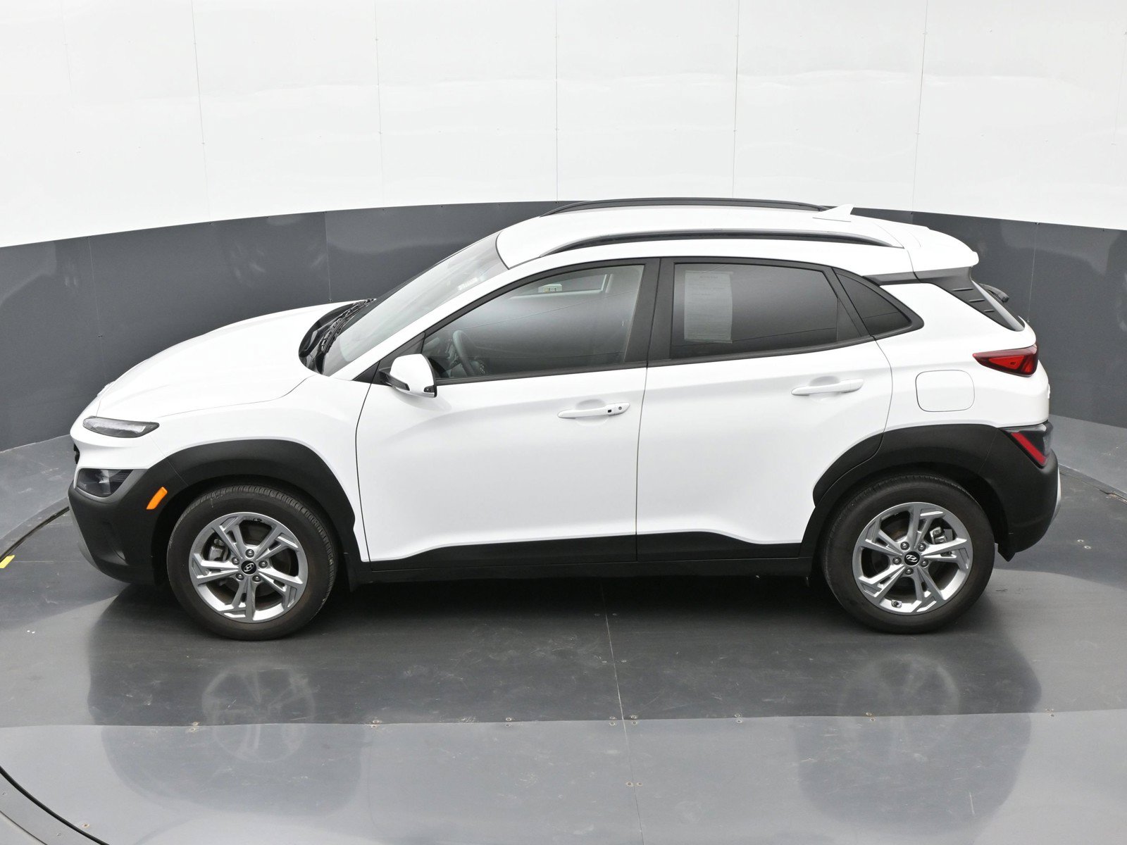 Certified 2023 Hyundai Kona SEL w/ Cargo Package AWD/4WD image 29