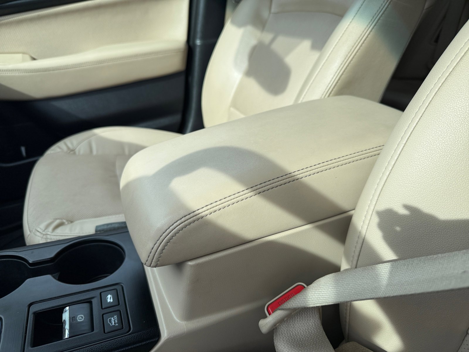 Used 2016 Subaru Outback 2.5i Limited image 14