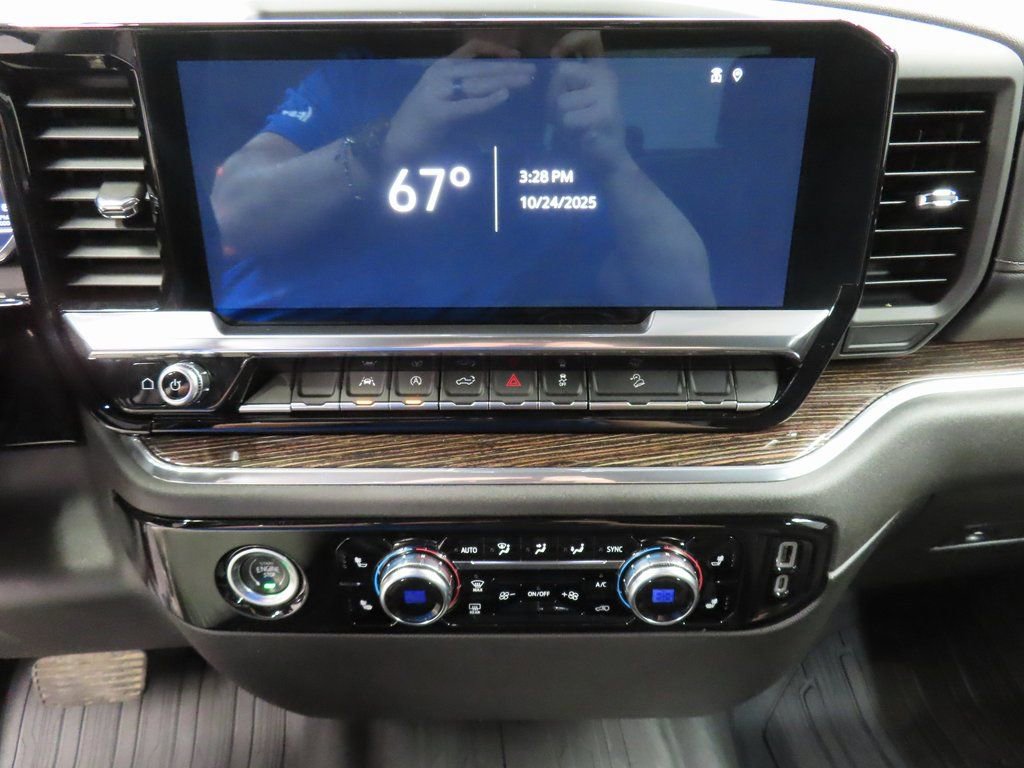 Used 2024 GMC Sierra 1500 Elevation w/ LPO, Elevation Black Package AWD/4WD image 13