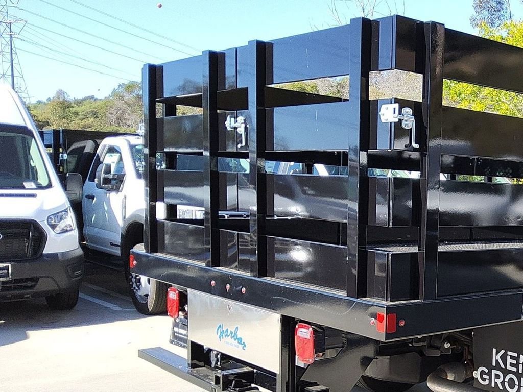 New 2025 Ford F550 2WD Regular Cab Super Duty w/ XL Chrome Package image 19