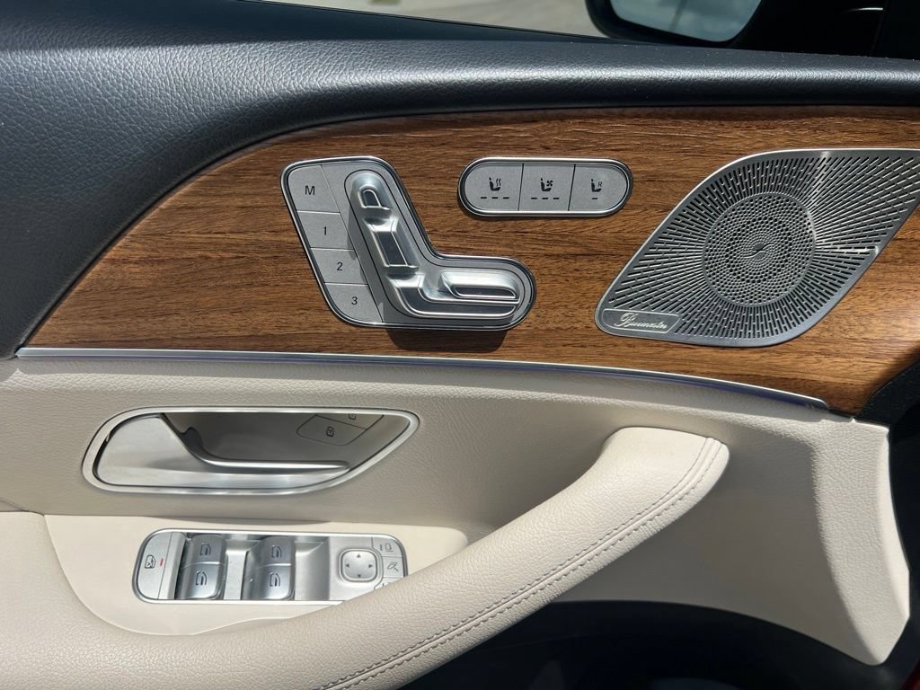 Used 2022 Mercedes-Benz GLS 450 4MATIC image 37