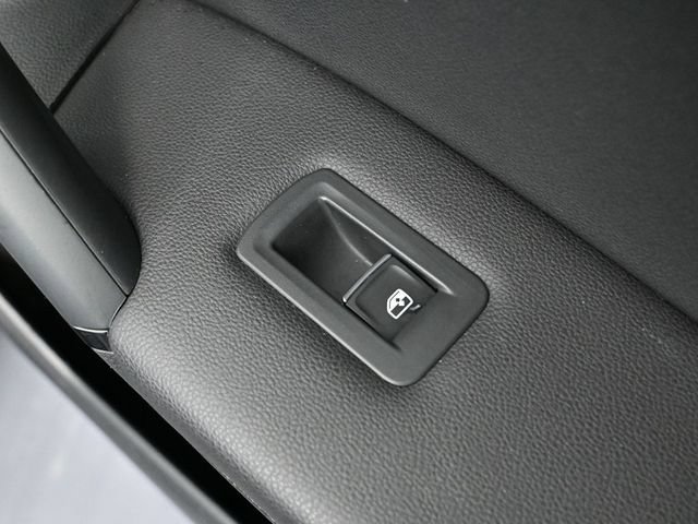 Used 2019 Volkswagen Tiguan SEL Premium R-Line FWD image 43