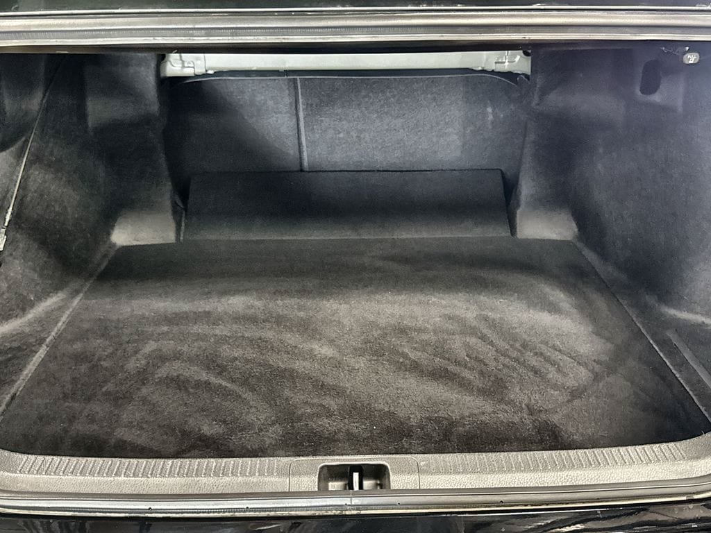 Used 2025 Toyota Camry SE FWD image 28
