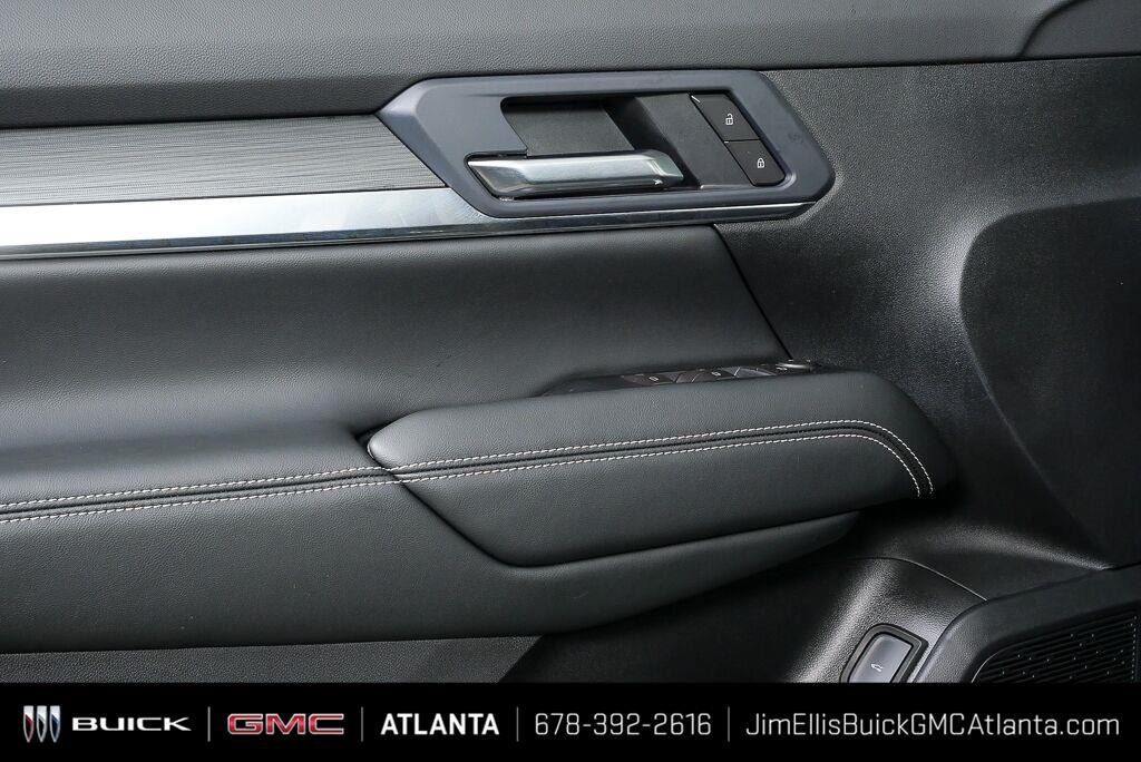 Used 2026 GMC Terrain Elevation w/ Elevation Premium Package FWD image 7