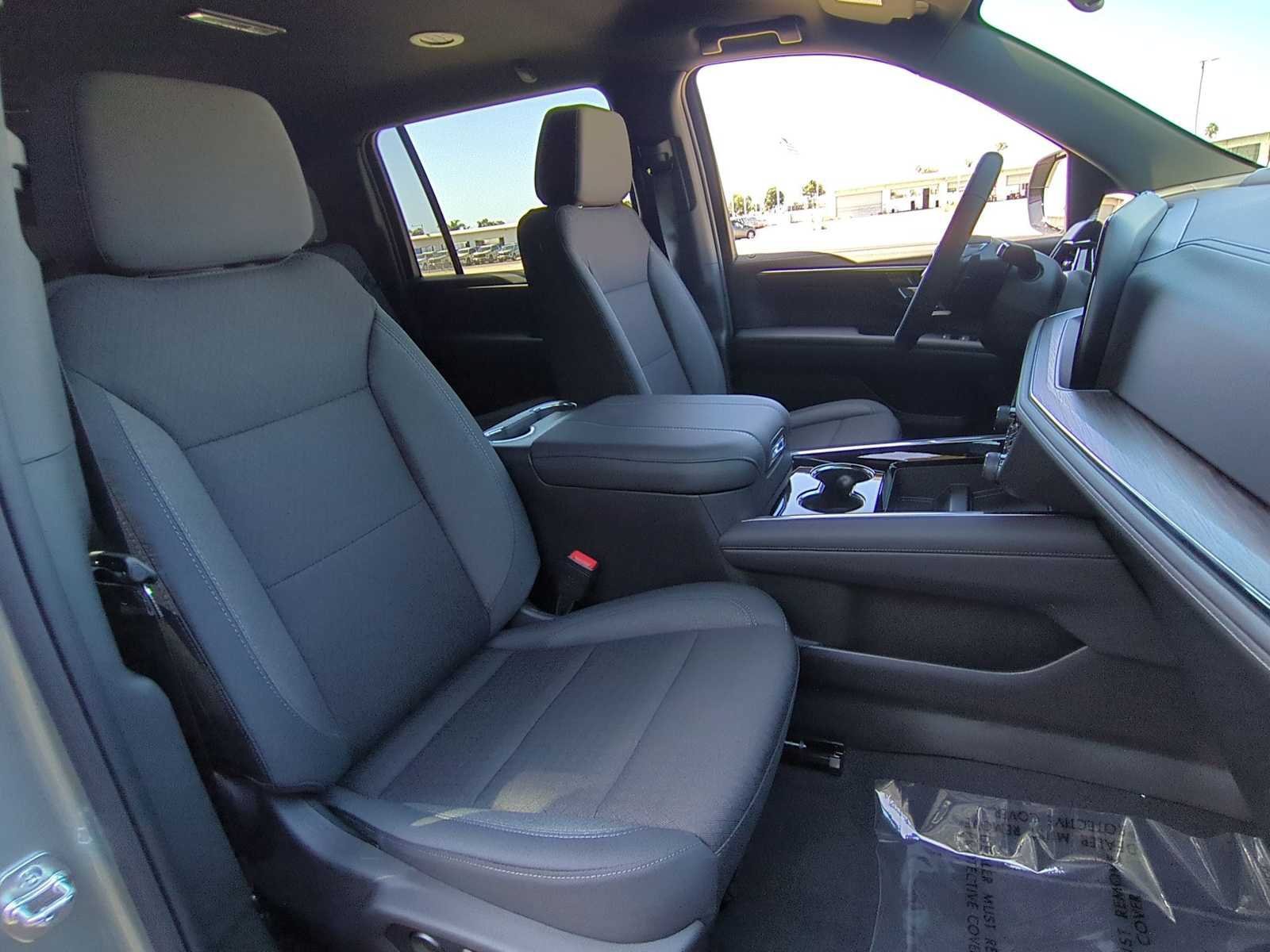 New 2026 Chevrolet Suburban LS RWD image 27