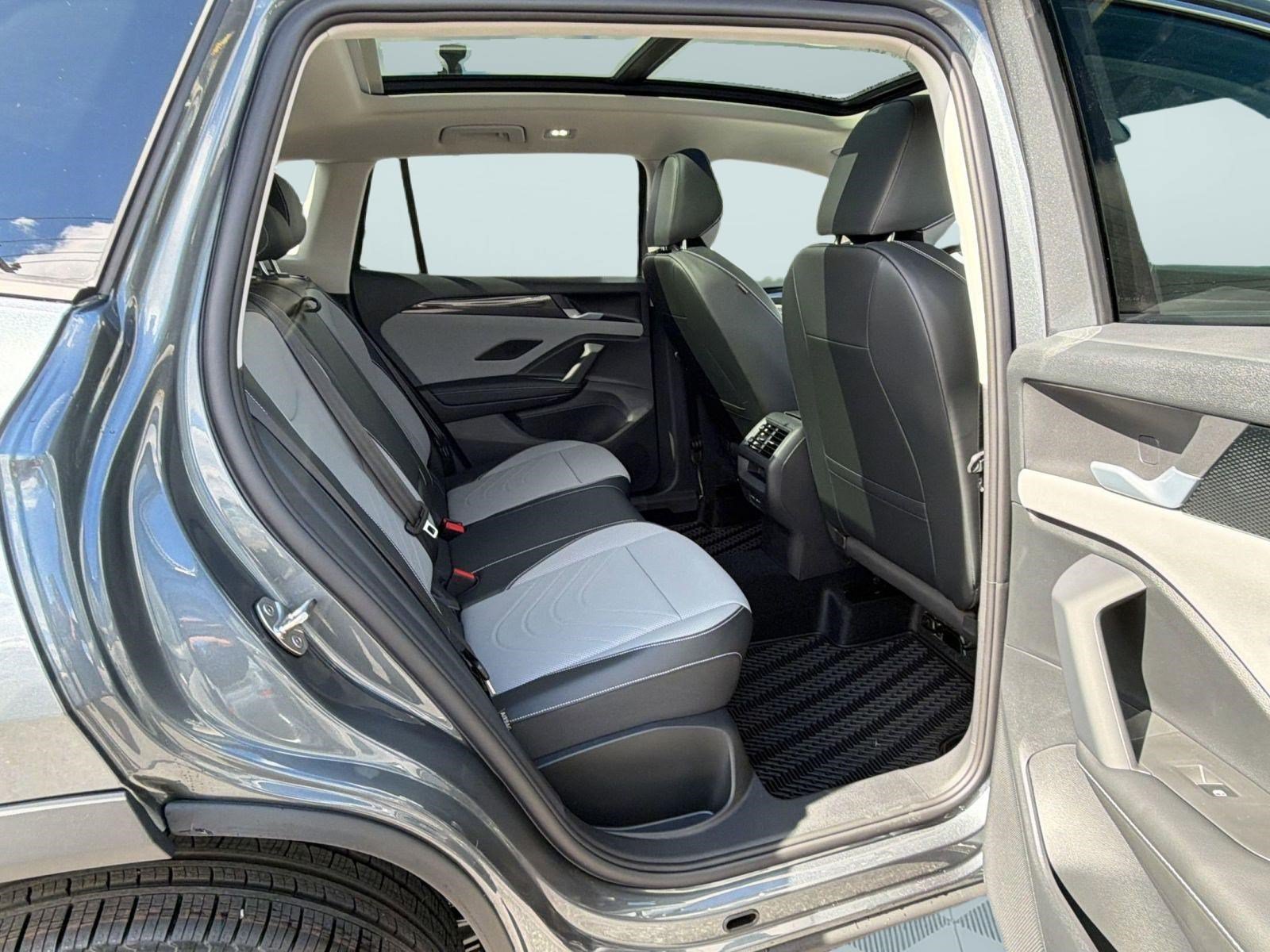 New 2026 Volkswagen Tiguan SE AWD/4WD image 26