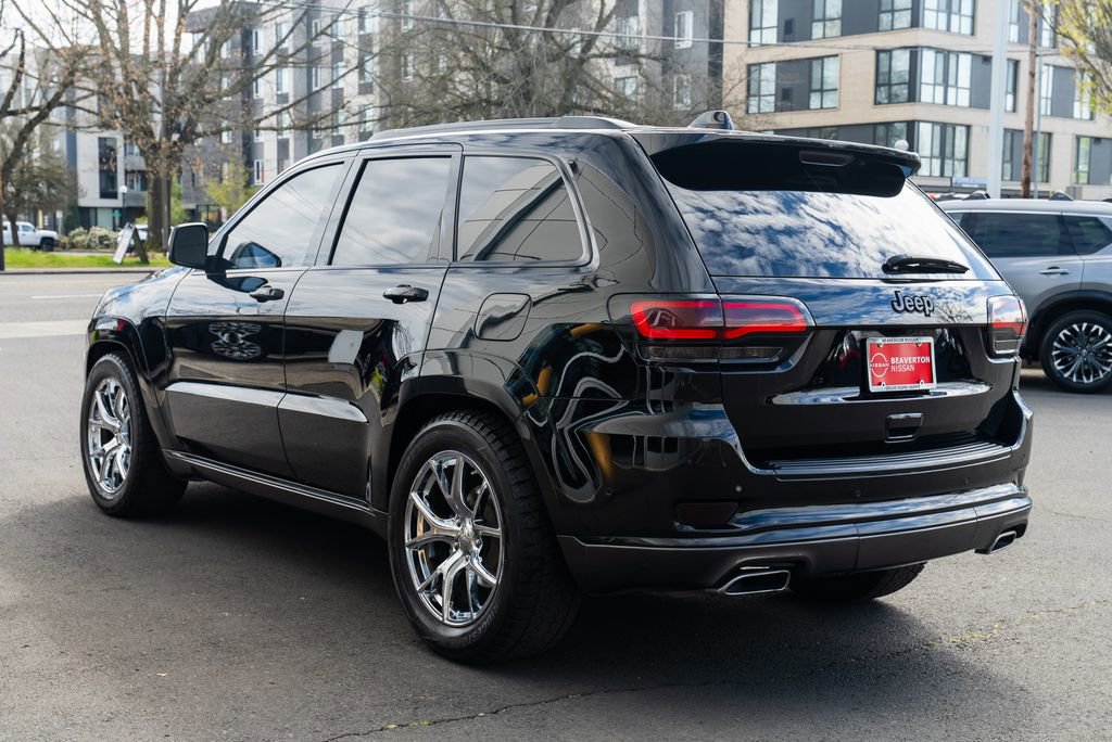 Used 2020 Jeep Grand Cherokee Summit AWD/4WD image 4