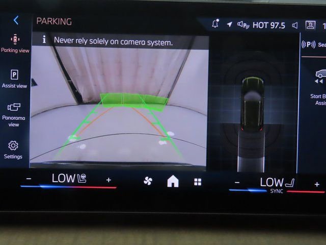 Used 2025 BMW X1 xDrive28i w/ Convenience Package image 14