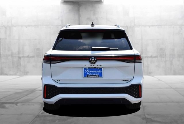 New 2026 Volkswagen Tiguan SE R-Line AWD/4WD image 6