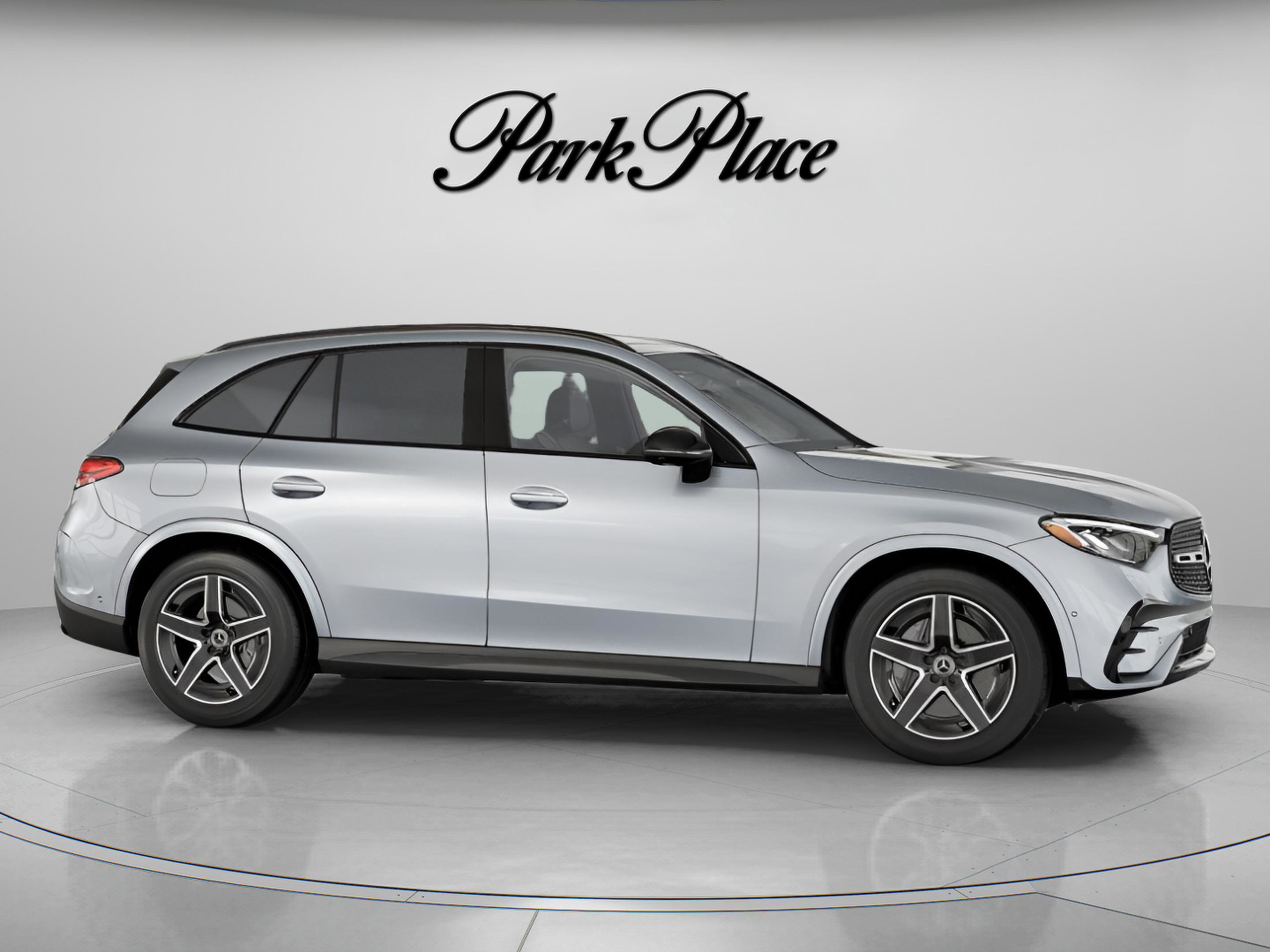 Certified 2025 Mercedes-Benz GLC 300 4MATIC w/ AMG Line image 29