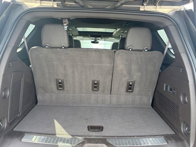 Used 2021 GMC Yukon Denali w/ Denali Premium Package image 28