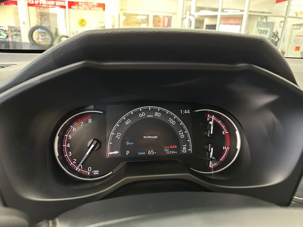 Used 2023 Toyota RAV4 LE AWD/4WD image 15