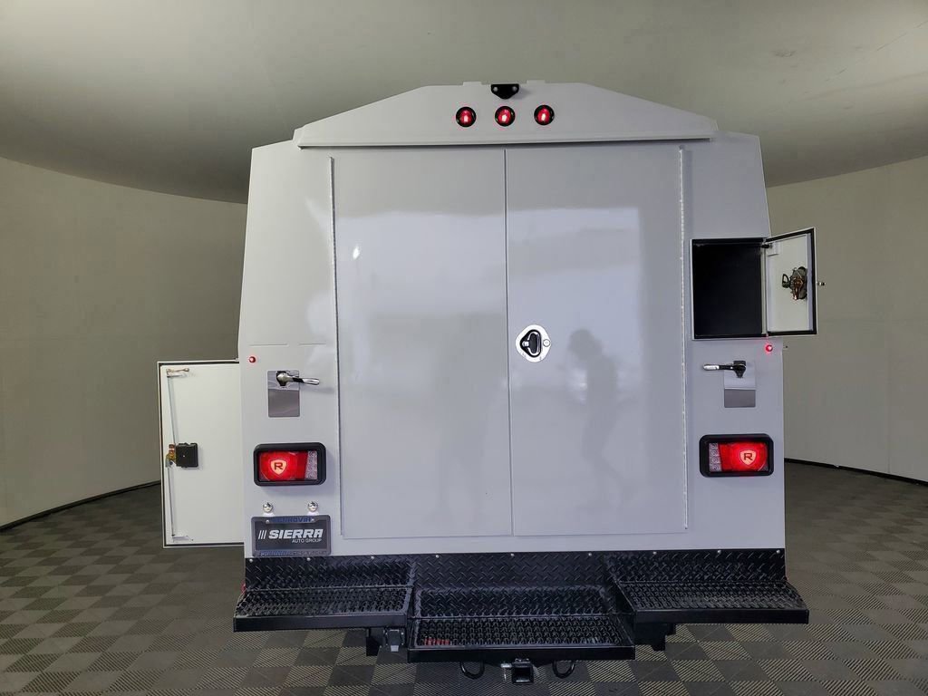 New 2025 Chevrolet Express 3500 w/ Power Convenience Package RWD image 5