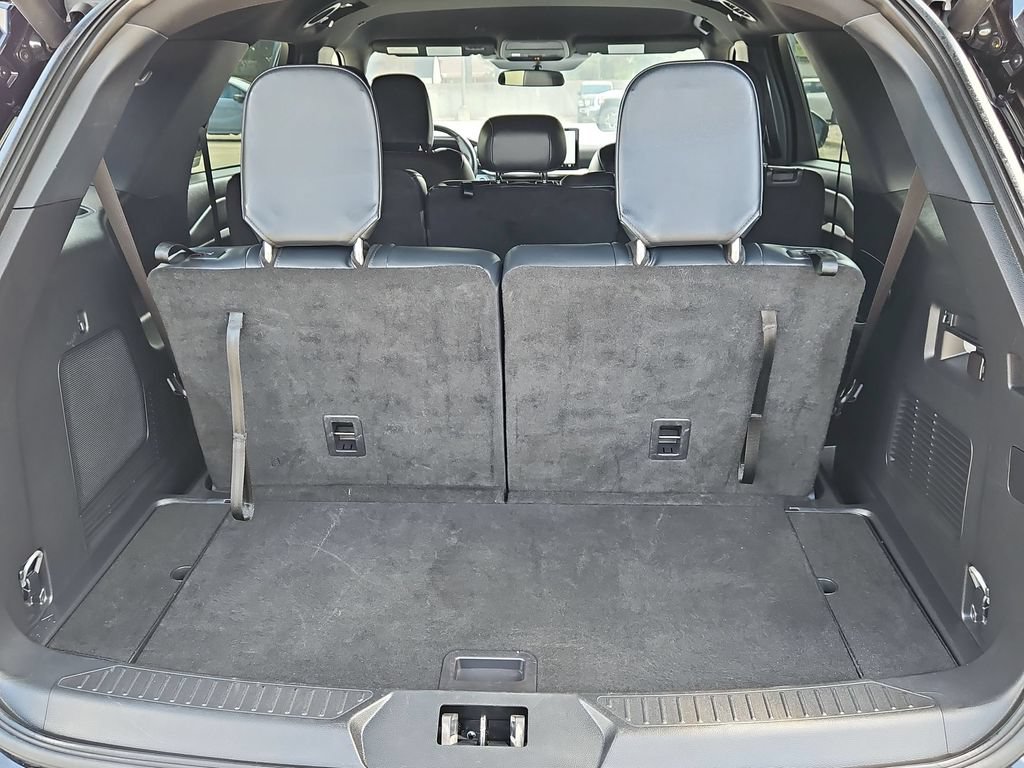 Used 2025 Ford Explorer ST-Line w/ ST-Line Street Pack AWD/4WD image 29