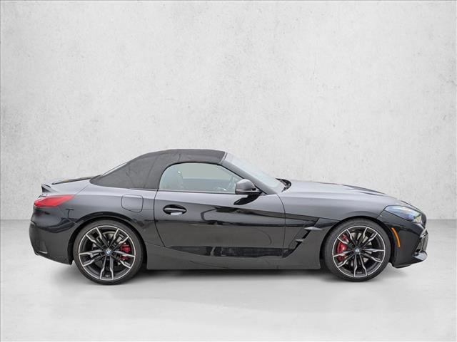 Used 2025 BMW Z4 M40i w/ Edition RWD image 4