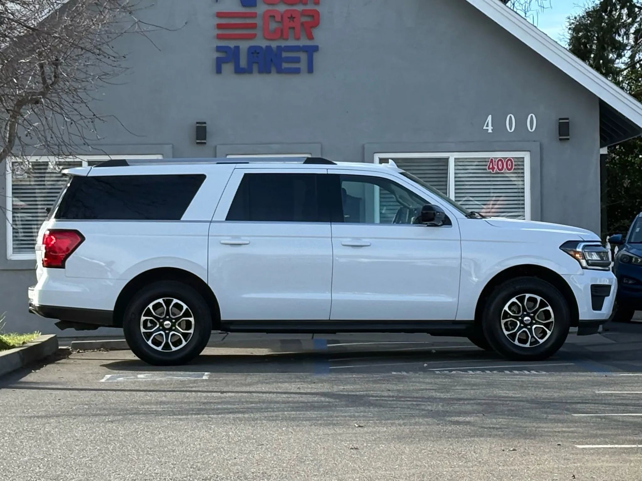 Used 2024 Ford Expedition Max XL image 4