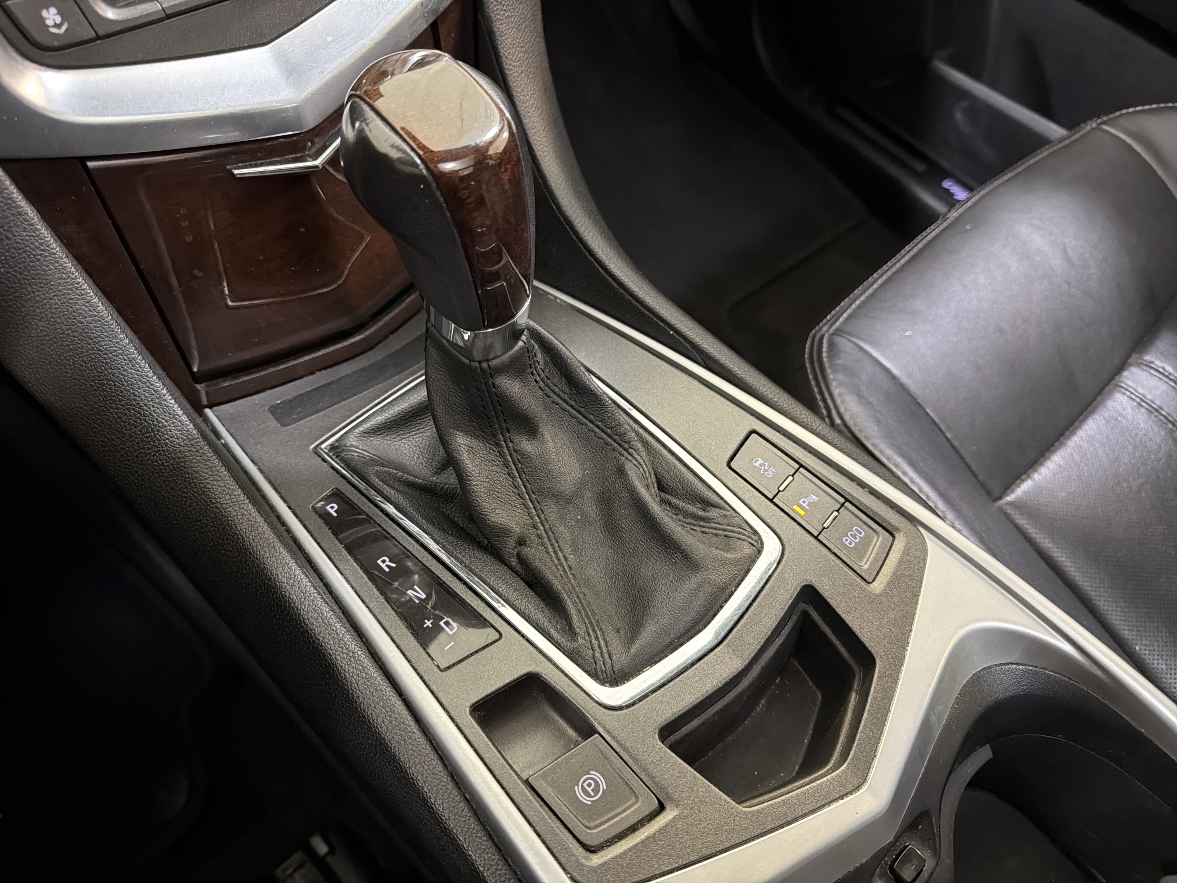 Used 2012 Cadillac SRX Premium FWD image 18