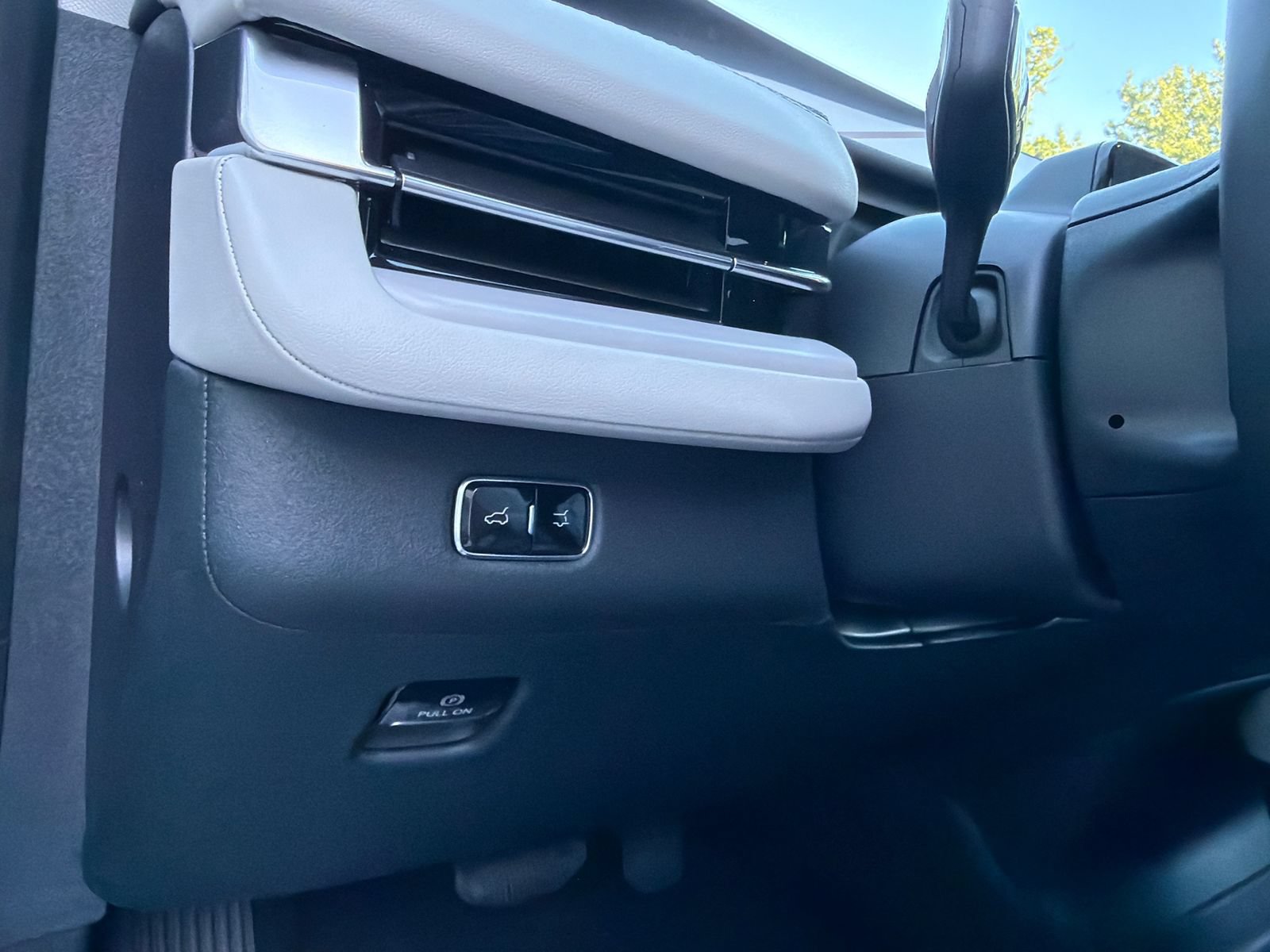 New 2026 Lincoln Navigator L Reserve AWD/4WD image 33