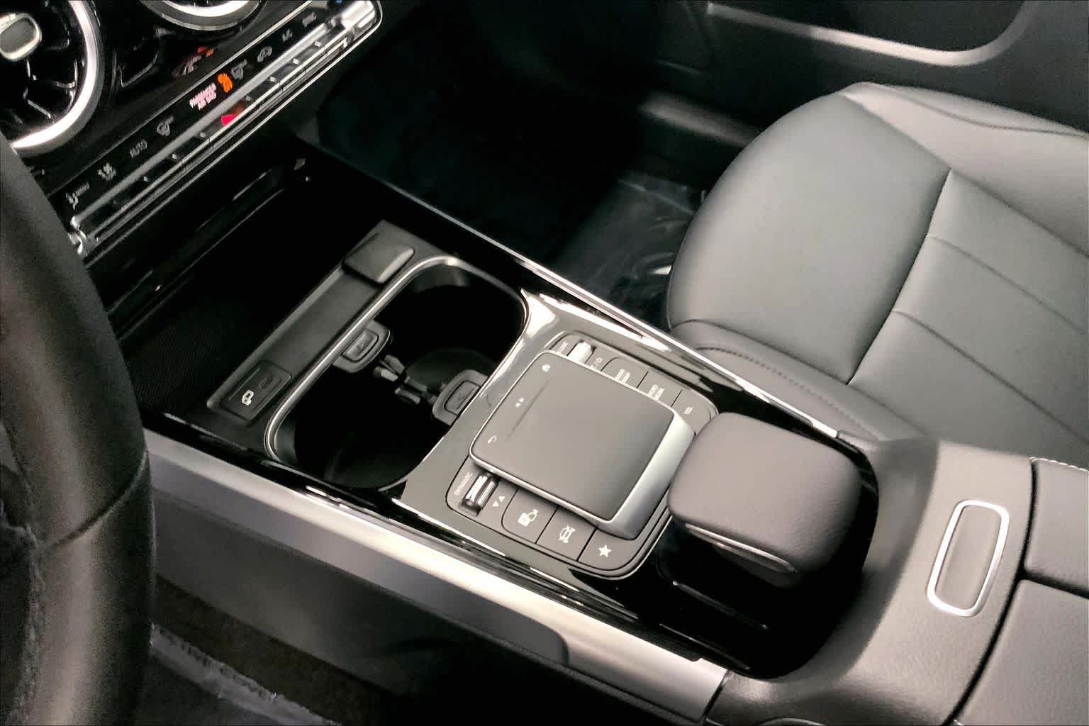 Certified 2022 Mercedes-Benz GLB 250 image 26