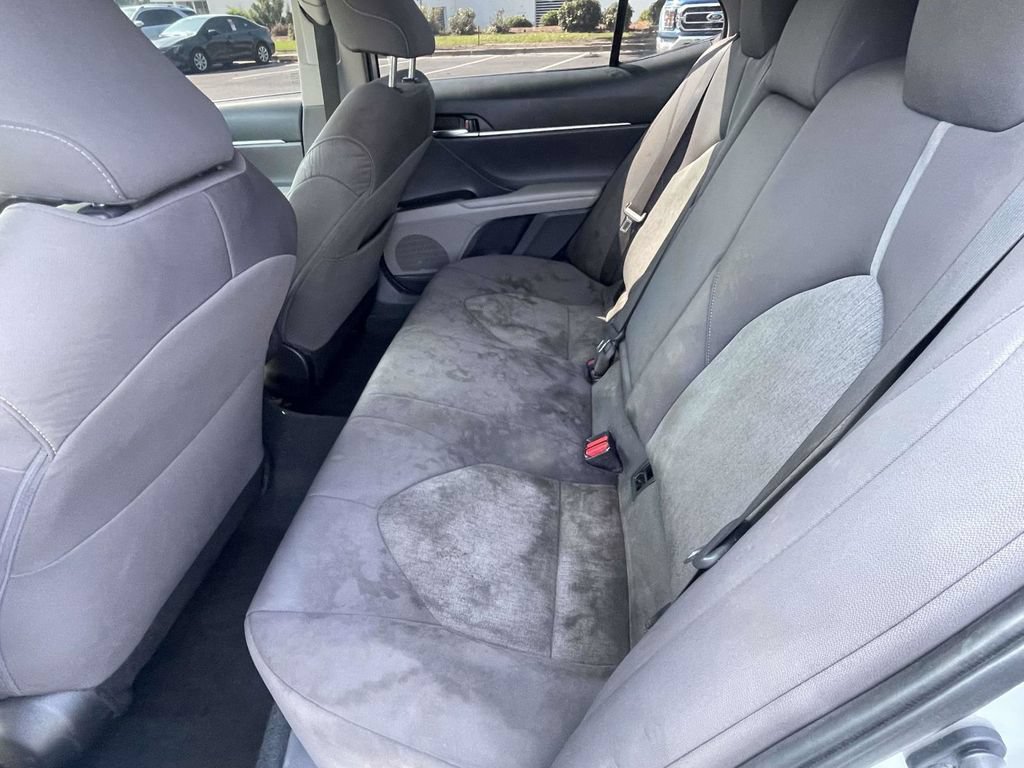 Used 2022 Toyota Camry LE FWD image 11