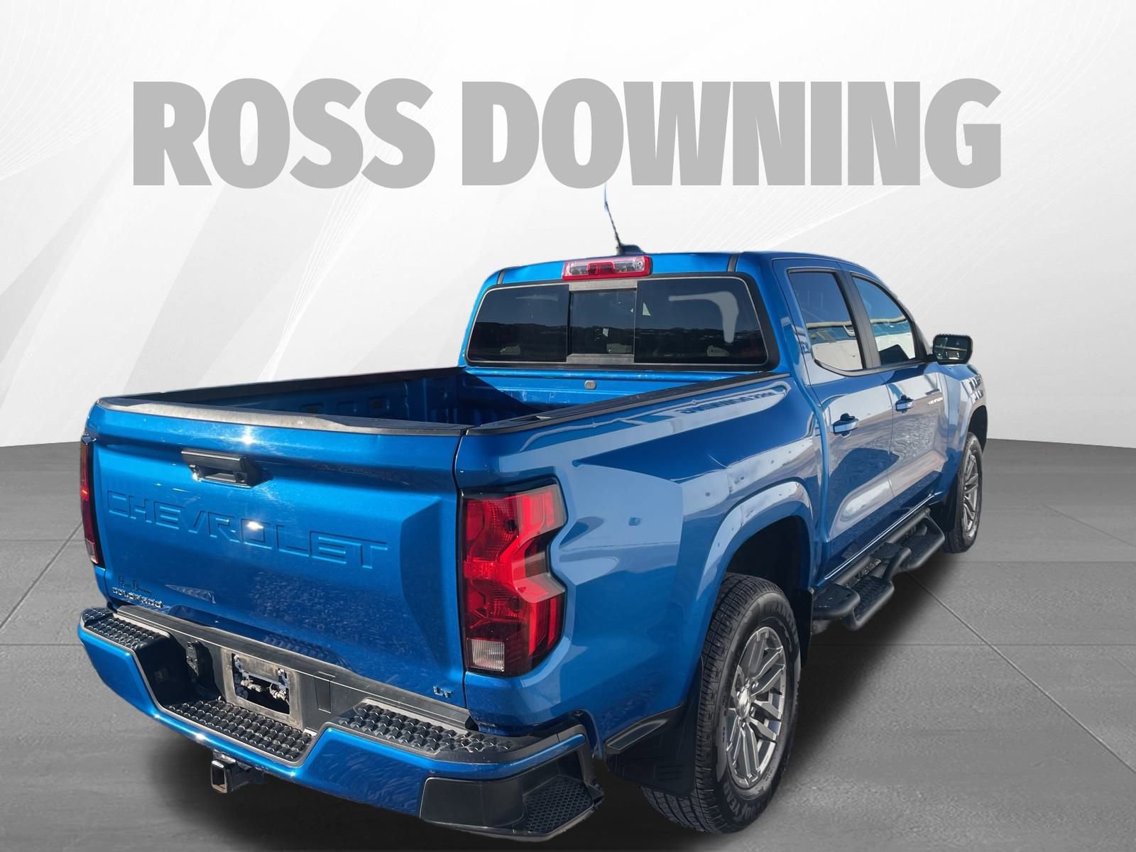 Used 2024 Chevrolet Colorado LT w/ LT Convenience Package image 4