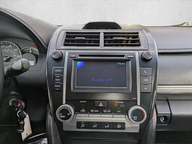 Used 2013 Toyota Camry SE FWD image 13